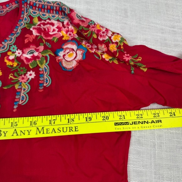 Johnny Was Vanessa M Embroidered Red Tunic Top Floral Rayon Boho Fairy Peasant - Picture 9 of 16